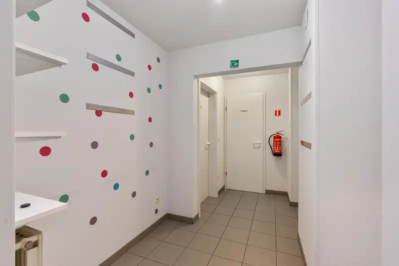 Zeer rustig gelegen gelijkvloers appartement met 3 slaapkamers, tuin en garage foto 7