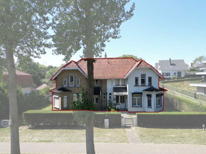 Unieke kans in Oostduinkerke-Bad – twee koppelwoningen met potentieel! foto 4
