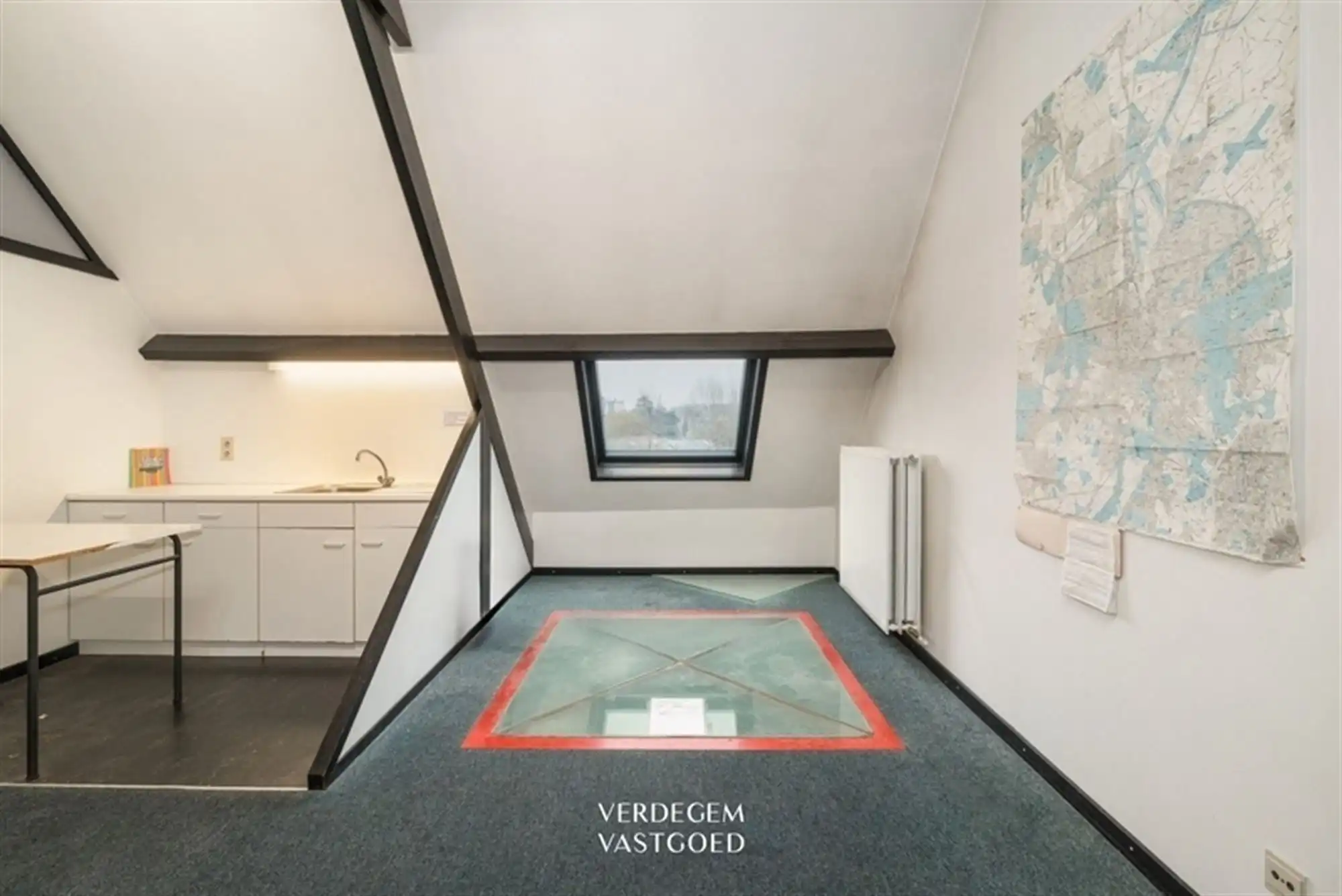 Architecturale studentenwoning met 8 entiteiten, garage en prachtige tuin foto 18