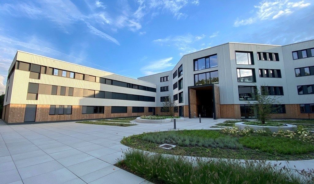 Volledig vernieuwde kantoren op toplocatie in Zwijnaarde foto 2