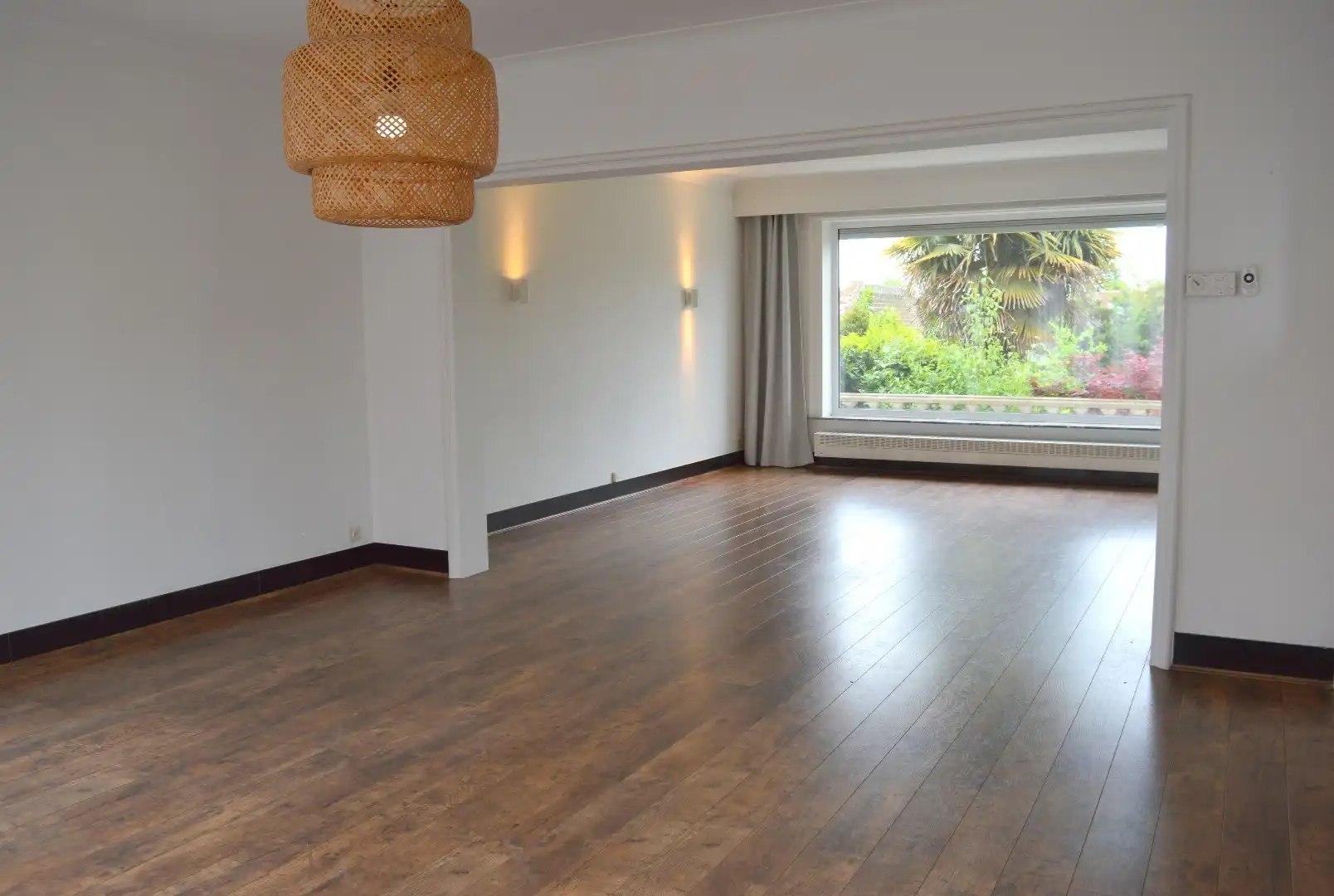 Ruime woning met garage, tuin en 3 slaapkamers in Kortrijk foto 4