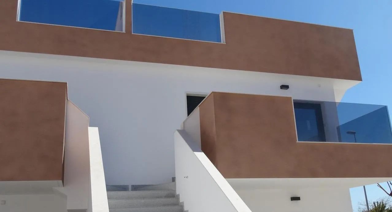 Wonen waar de zon altijd schijnt: moderne appartementen met tuin of solarium in hartje Costa Blanca foto 23