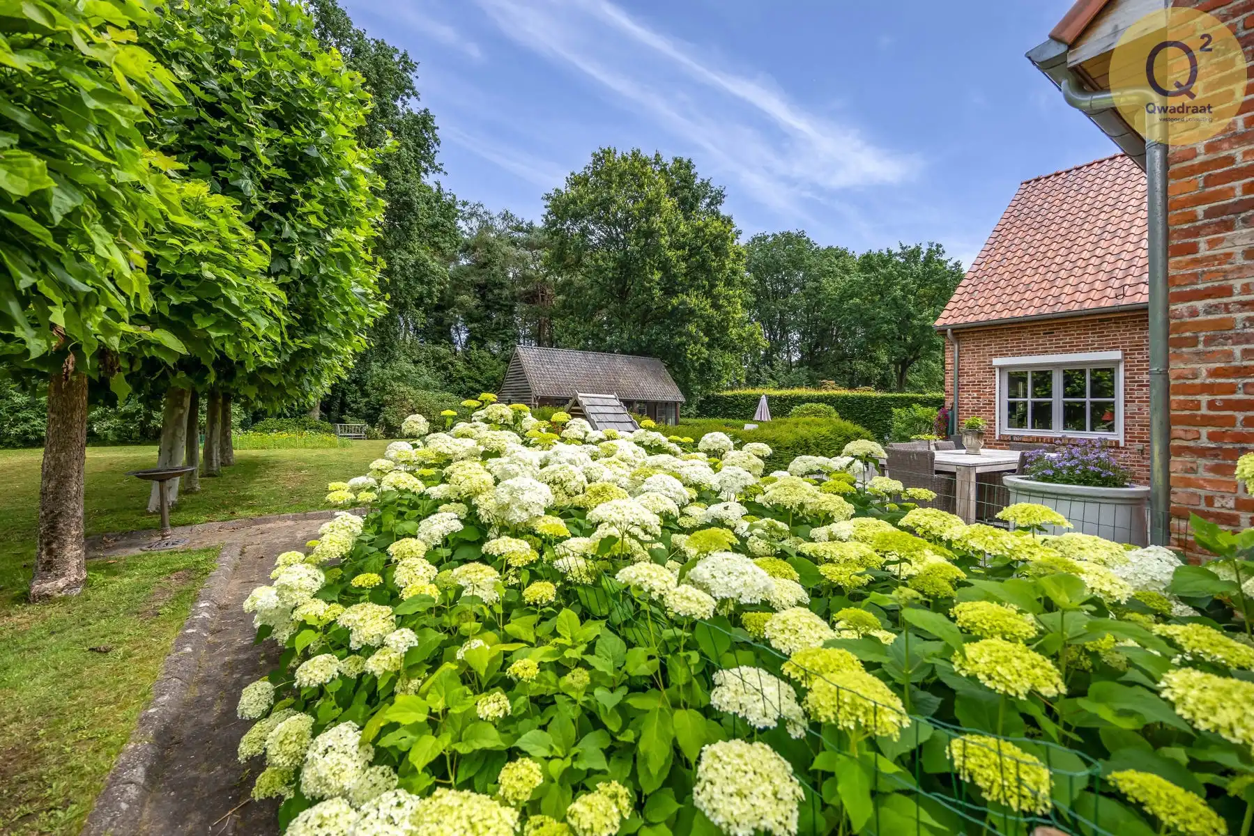 Rustig gelegen villa van met zwembad en poolhouse  foto 45