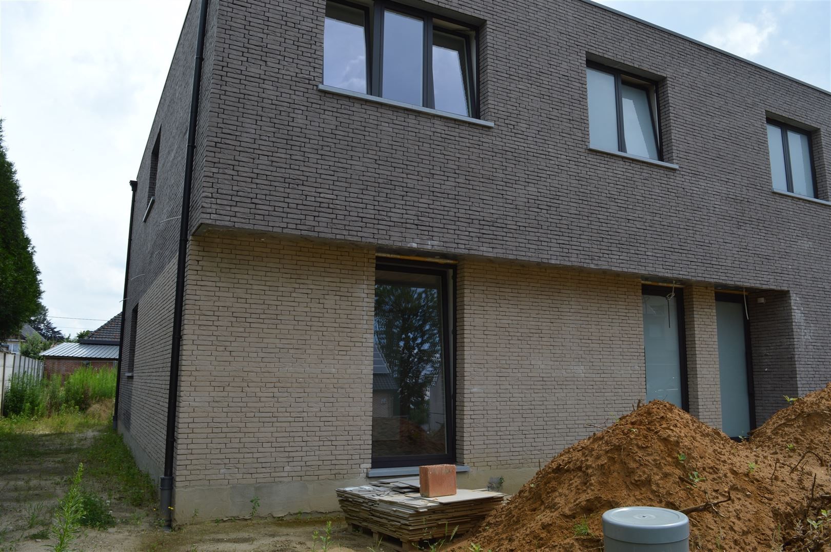 TE HUUR: Moderne woning met 3 slaapkamers in Heusden! foto 2