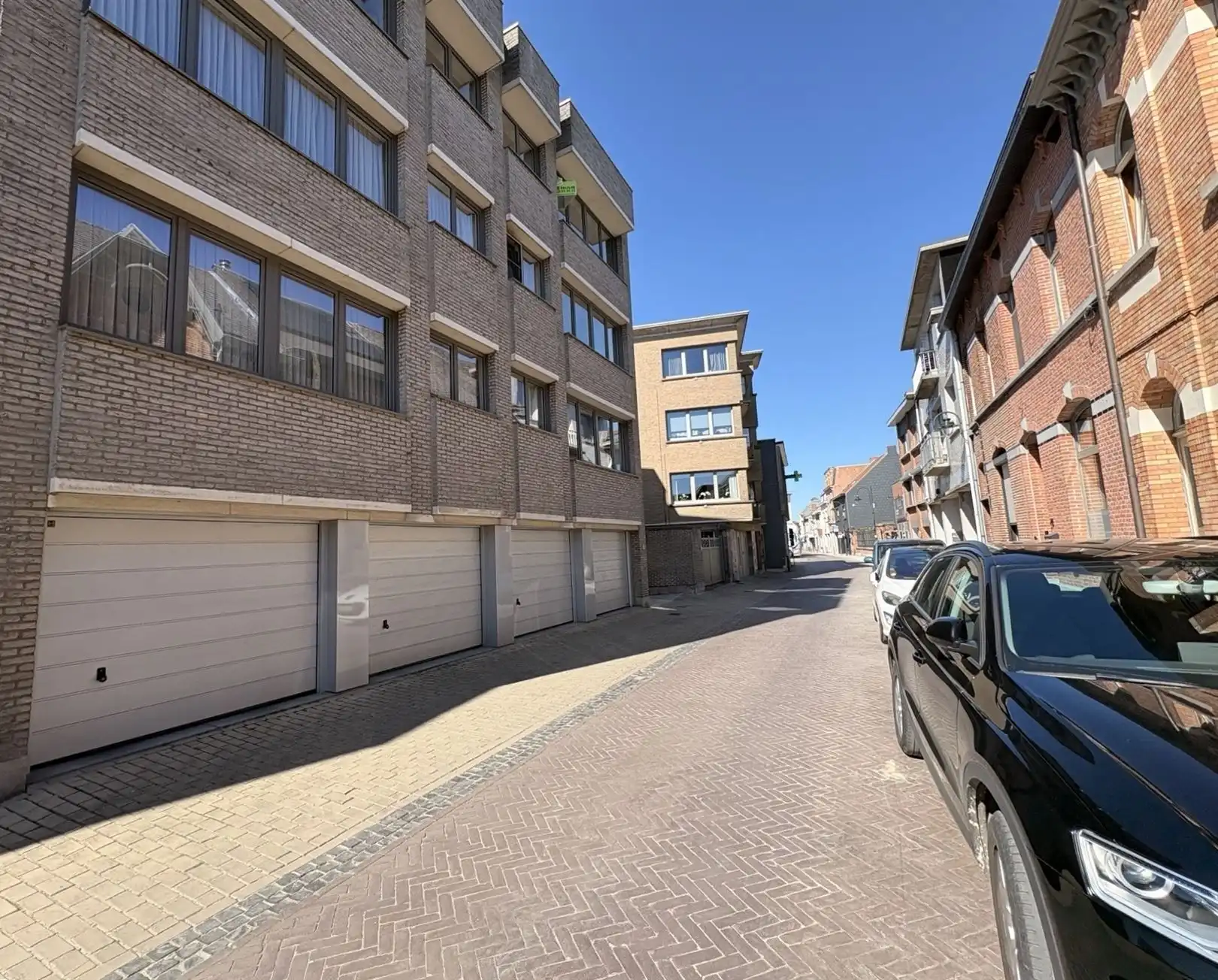 Volledige gerenoveerd appartement met garage en terras in centrum foto 2