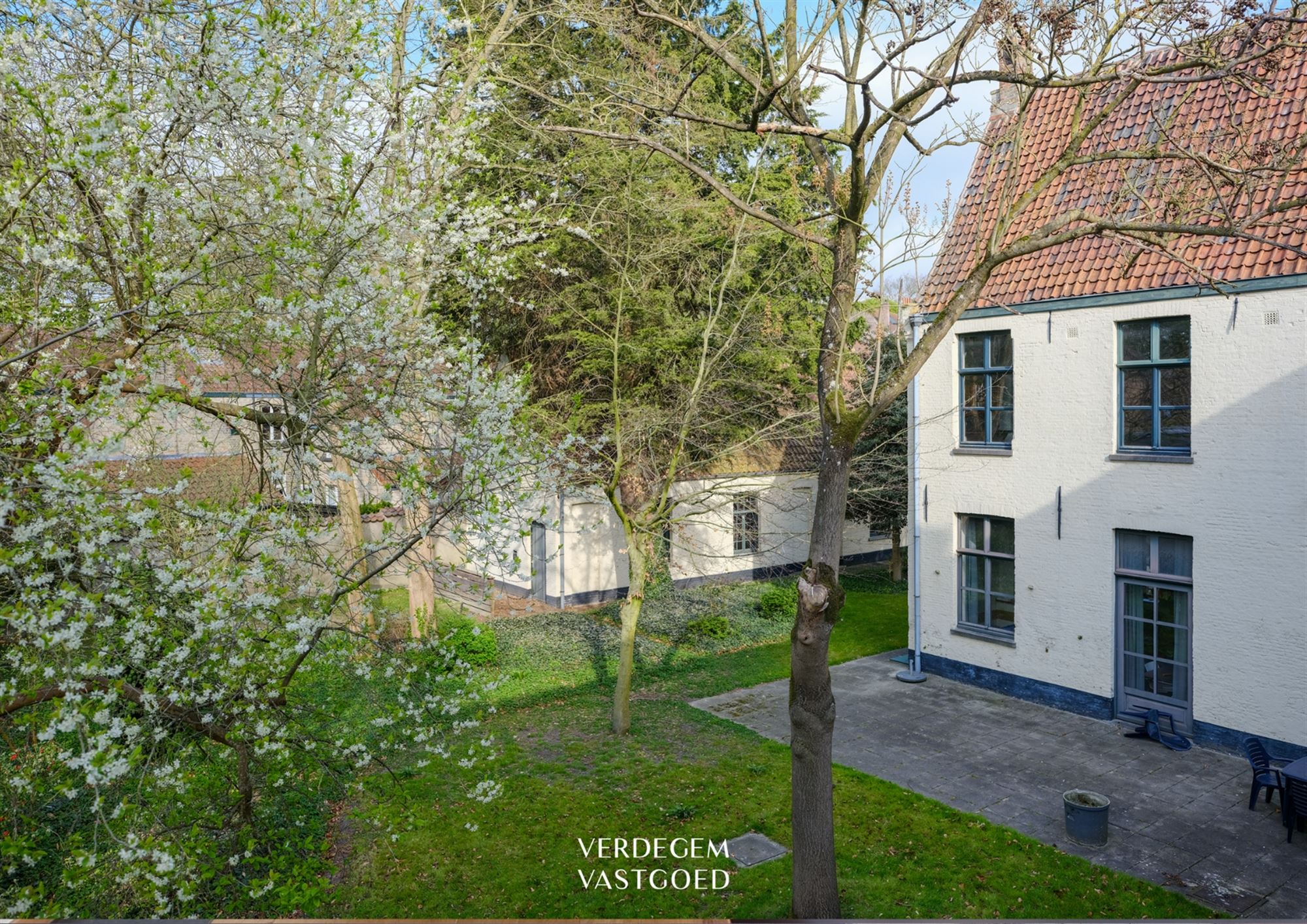 Te herbestemmen historische site 'Godshuizen Van Volden': uniek project met mogelijkheden foto 2