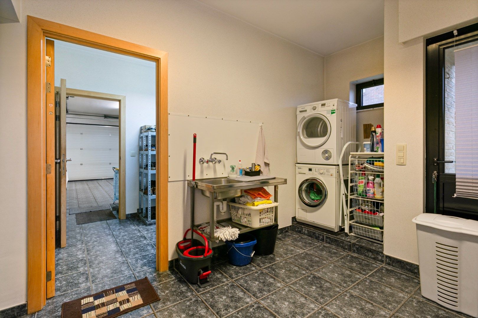 Zeer ruime onderkelderde woning met 3/4 slpks, rustig gelegen op 1.000 m² in het centrum! foto 16