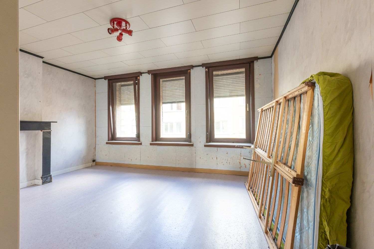 Te renoveren woning op aangename locatie foto 14