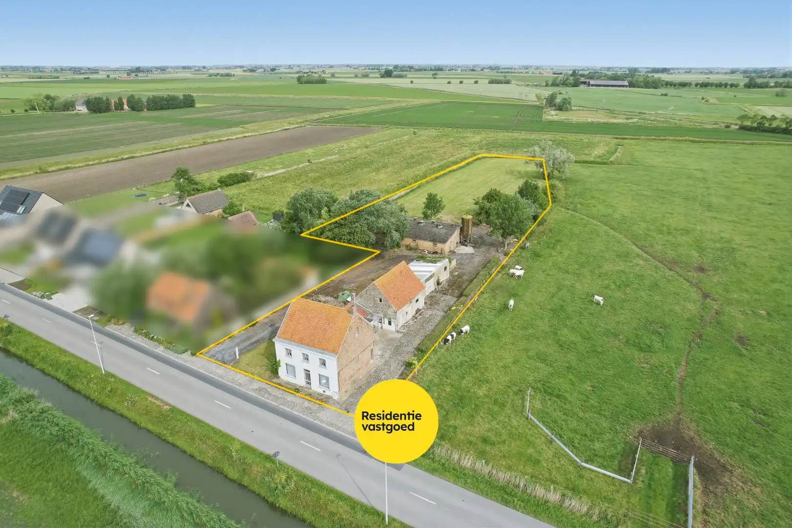 Hoofdfoto van de publicatie: Open bebouwing met landelijk verzicht op 5.450 m² – uitzonderlijk veel potentieel!