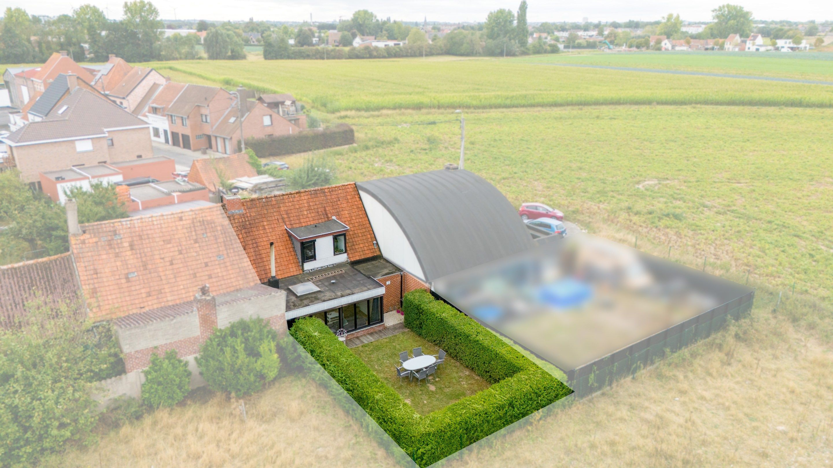 Betaalbare woning met oprit en tuin!  foto 2