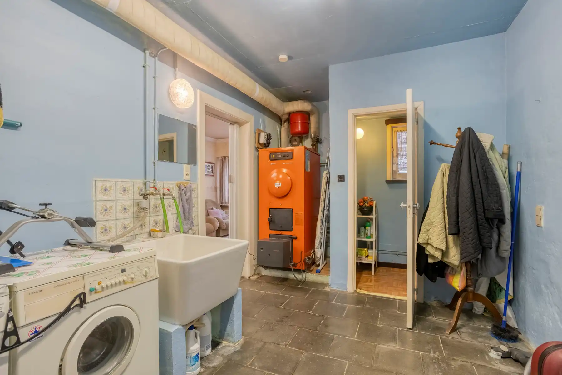 Te renoveren 4-gevelwoning met prachtige tuin foto 12