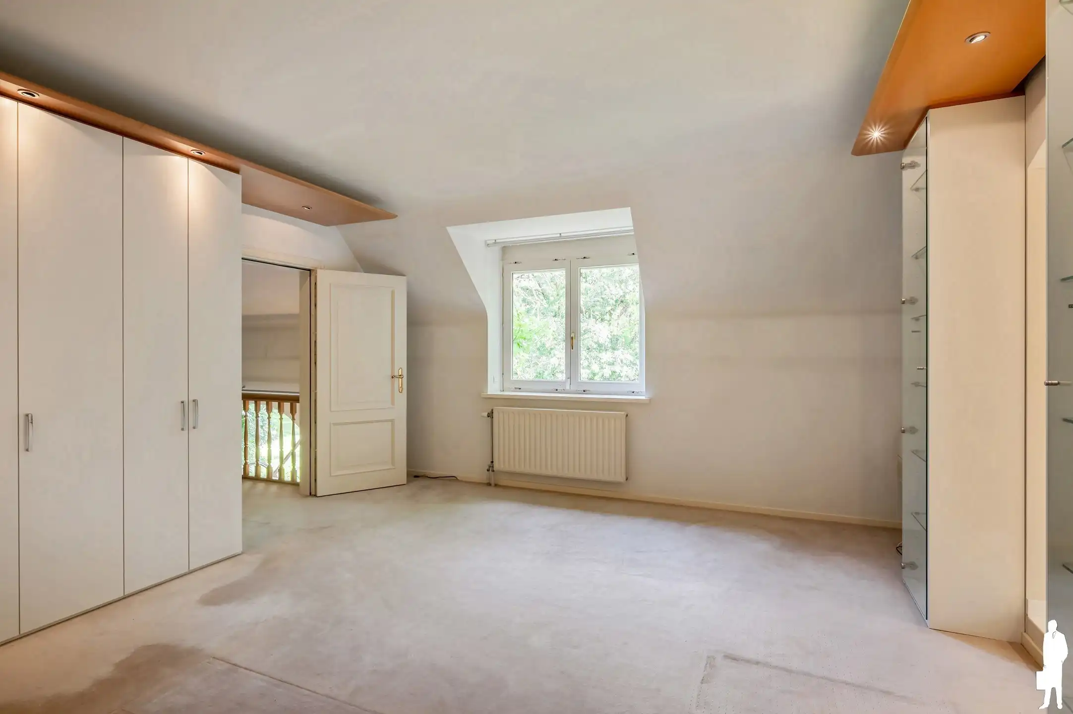Op absolute toplocatie gelegen villa! foto 20