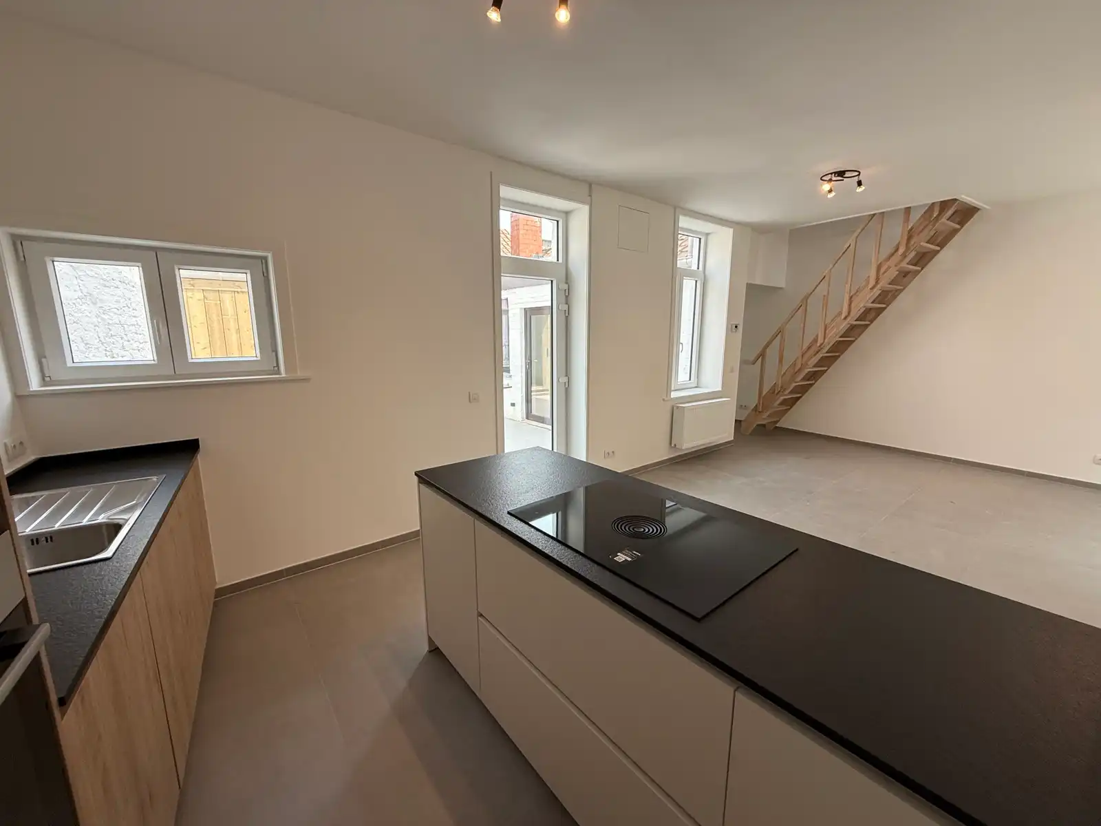 Statige stadswoning in Sint-Gillis kwartier nabij ‘Lange Rei’ foto 5