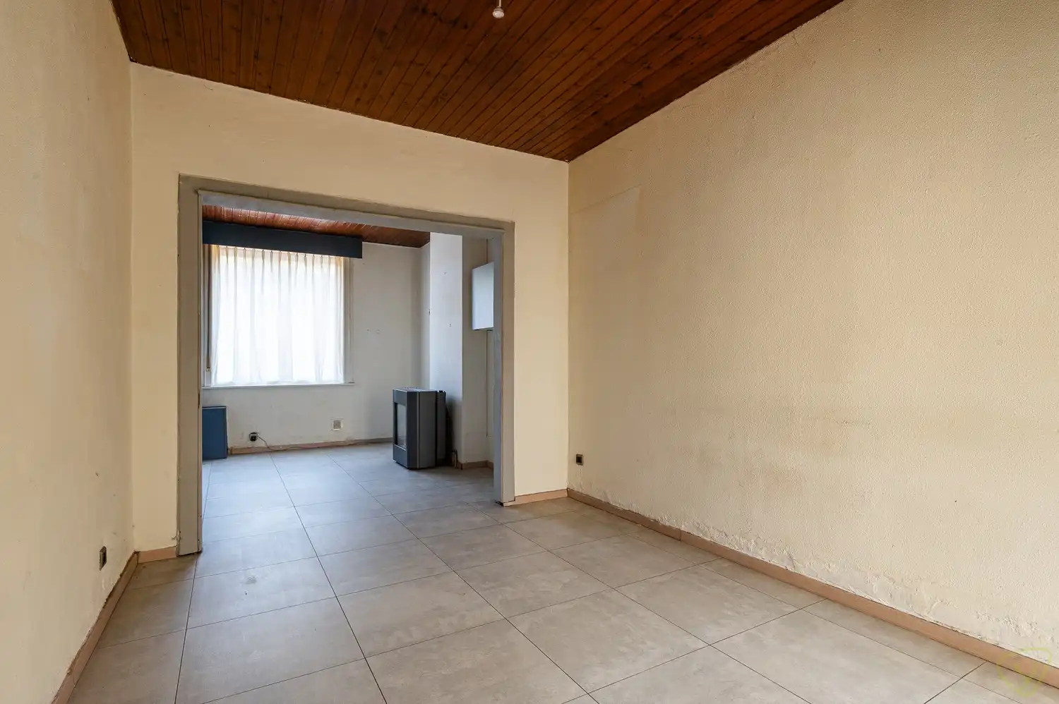 Ruime woning met potentieel en gunstige ligging te Eeklo foto 7