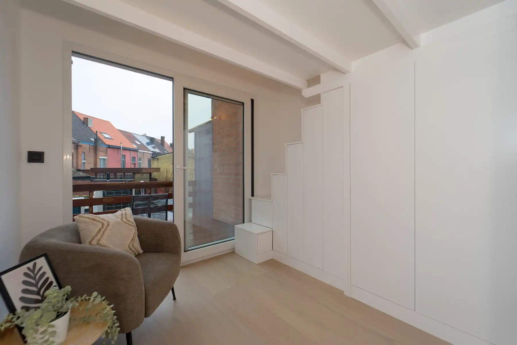 Gerenoveerd appartement (1 slaapkamer) met leuk terras foto 13