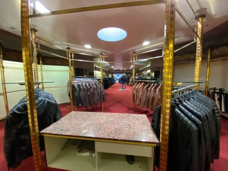 400M² HANDELSRUIMTE OP A-LOCATIE! foto 11