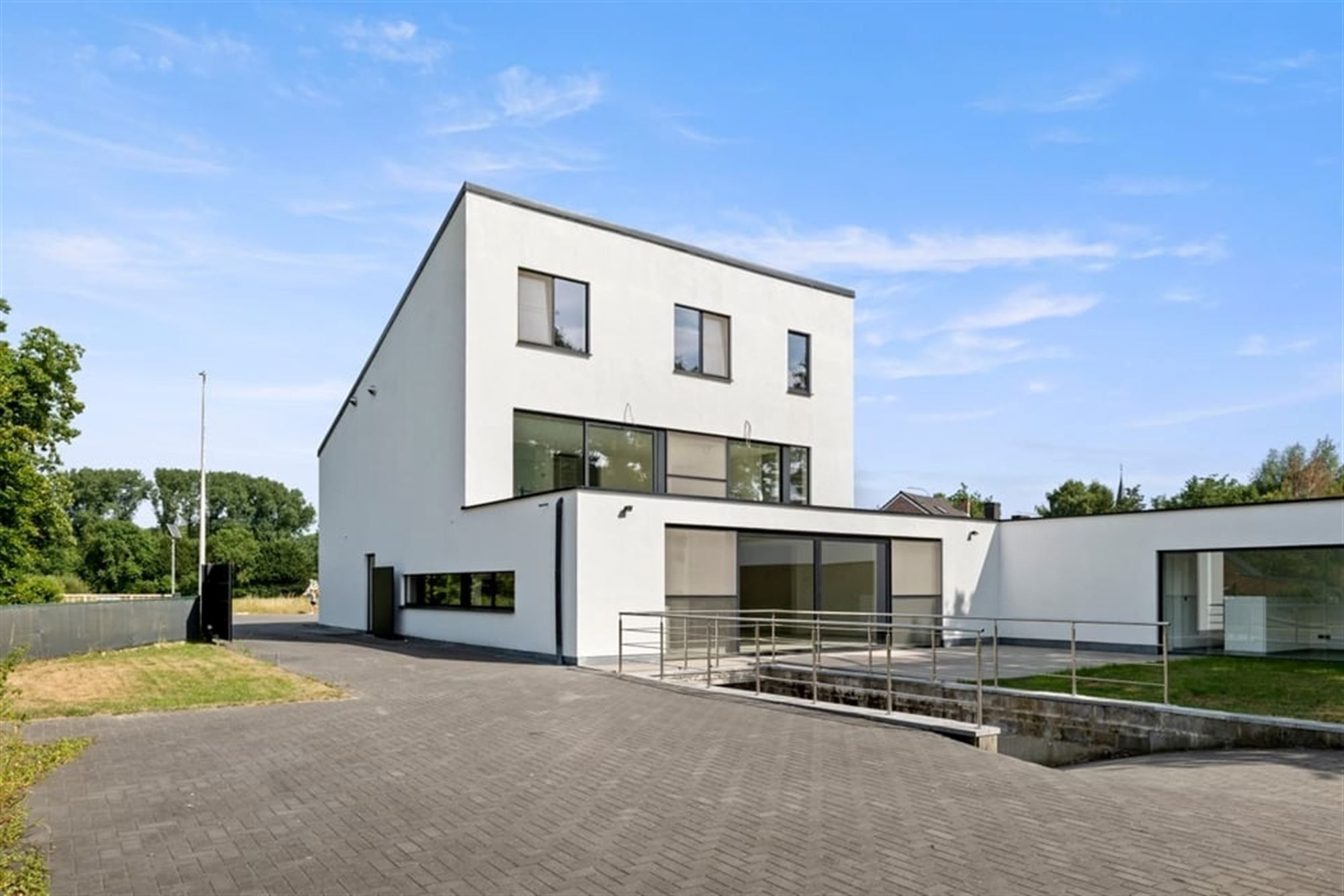OPEN BEBOUWING MET KANTOOR EN ADEMBENEMEND ZICHT IN HASSELT  foto 52