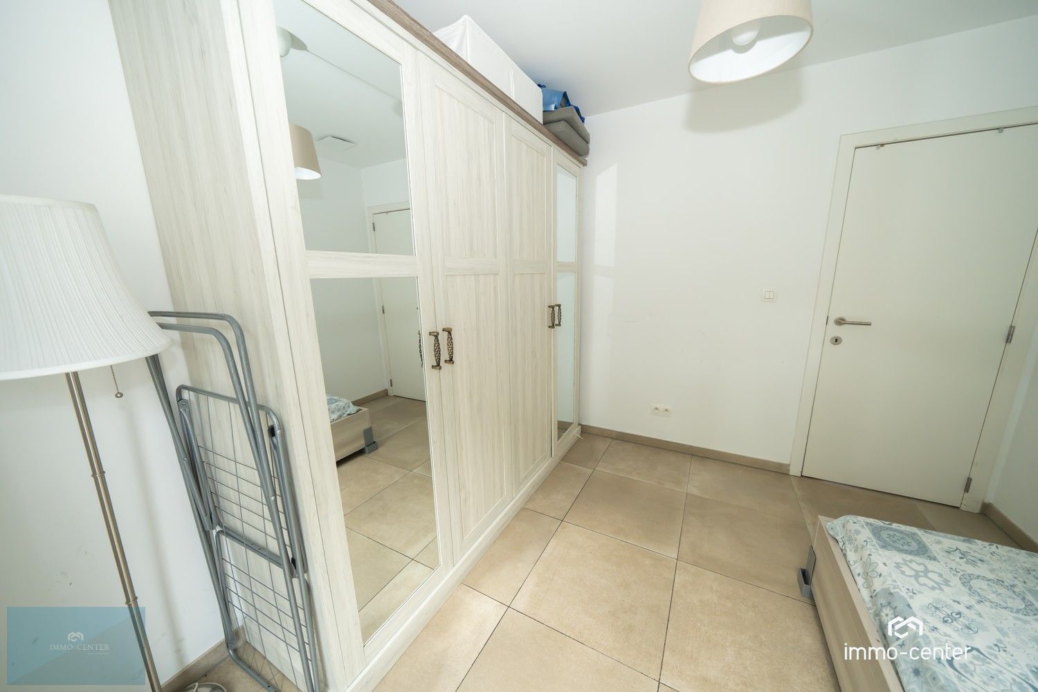 Instapklaar appartement met 2 slaapkamers, autostaanplaats, 2 terrassen in groene omgeving foto 9