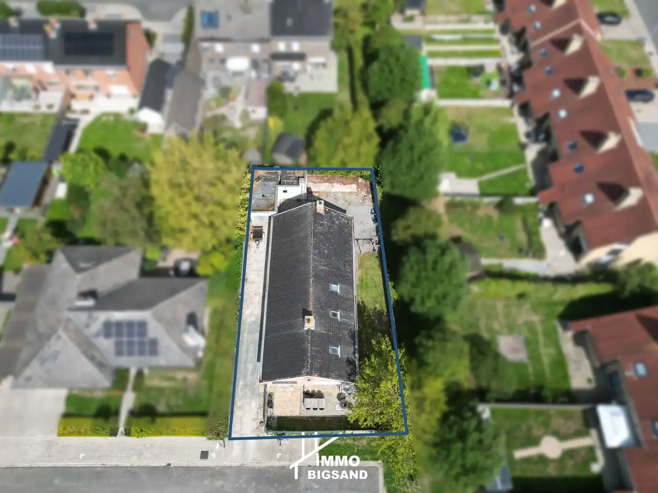 Ruime villa te koop in doodlopende straat foto 2