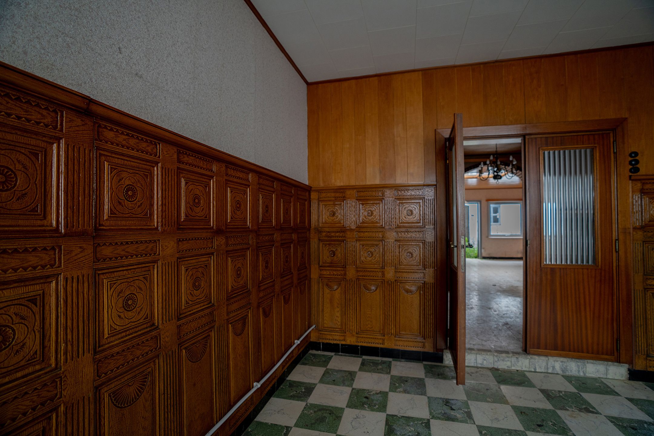 Te renoveren woning in Outer foto 6