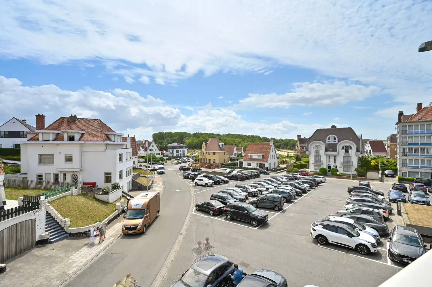 Hoekappartement met vijf slaapkamers op toplocatie in Duinbergen foto 27