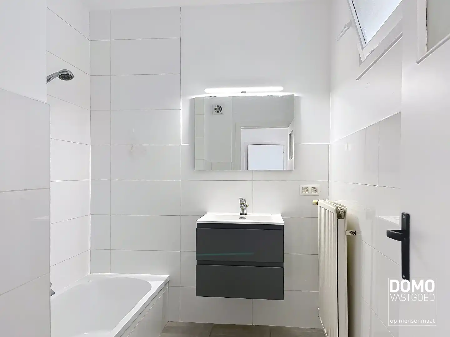 APPARTEMENT MET 2 SLAAPKAMERS EN GARAGEBOX NABIJ CENTRUM VAN HASSELT foto 11