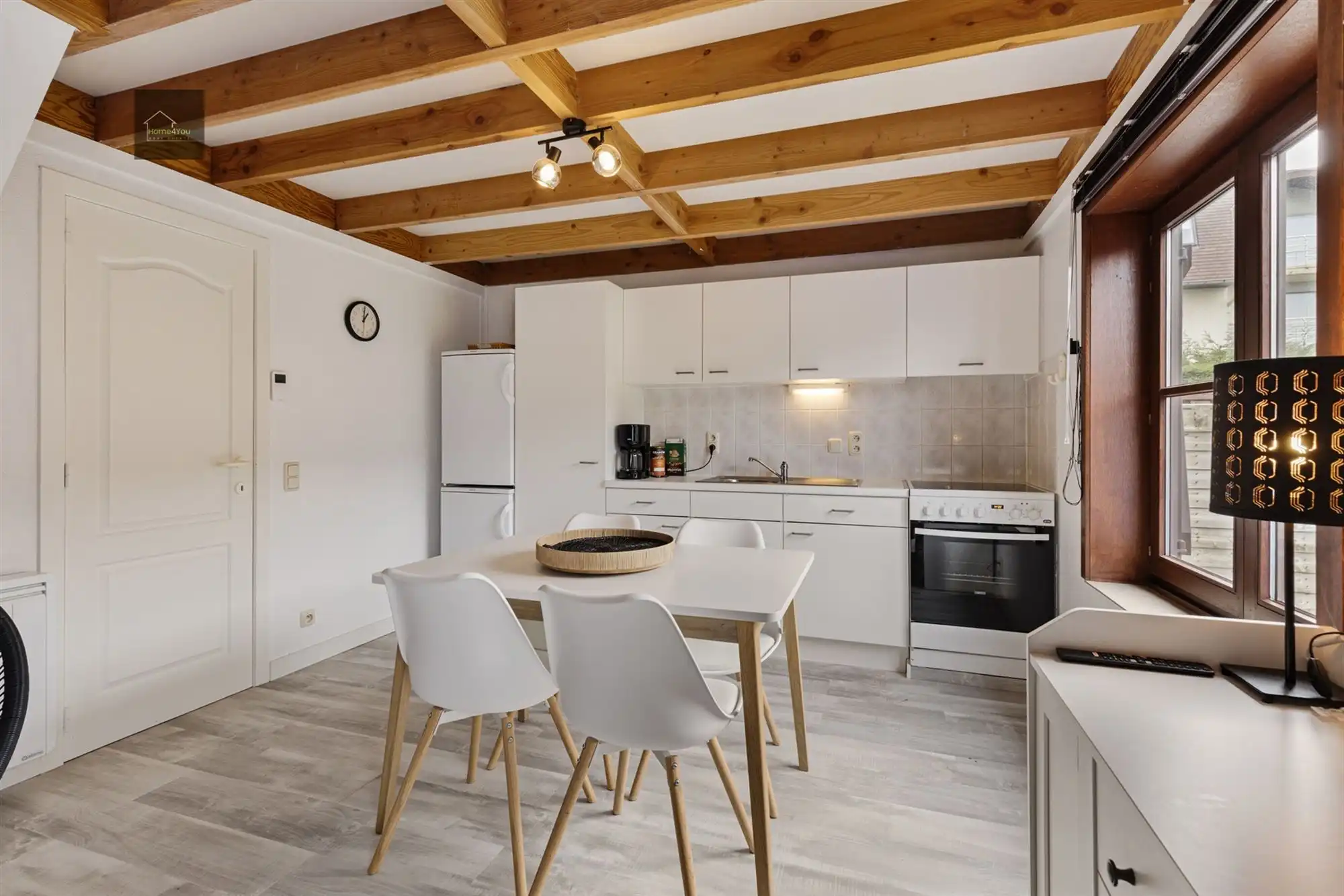 Instapklare vakantiewoning in Bredene, volledig gemeubileerd foto 4