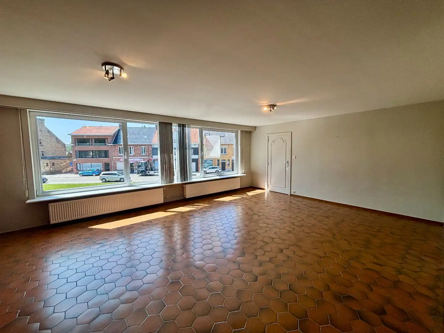 Uniek polyvalent pand in het centrum van Langemark. foto 12