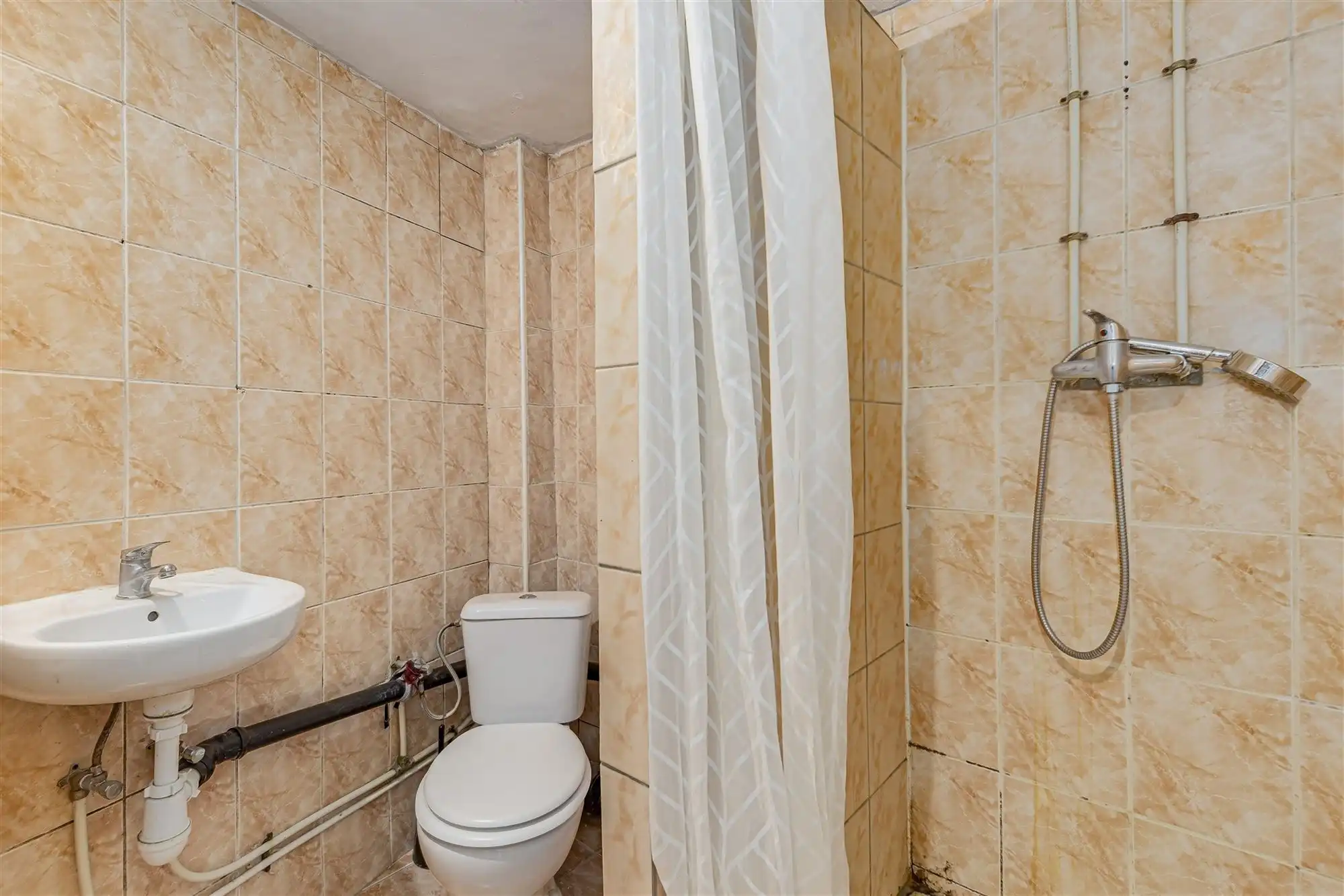 Huis te koop ingedeeld in 3 studio's te 2060 Antwerpen foto 7