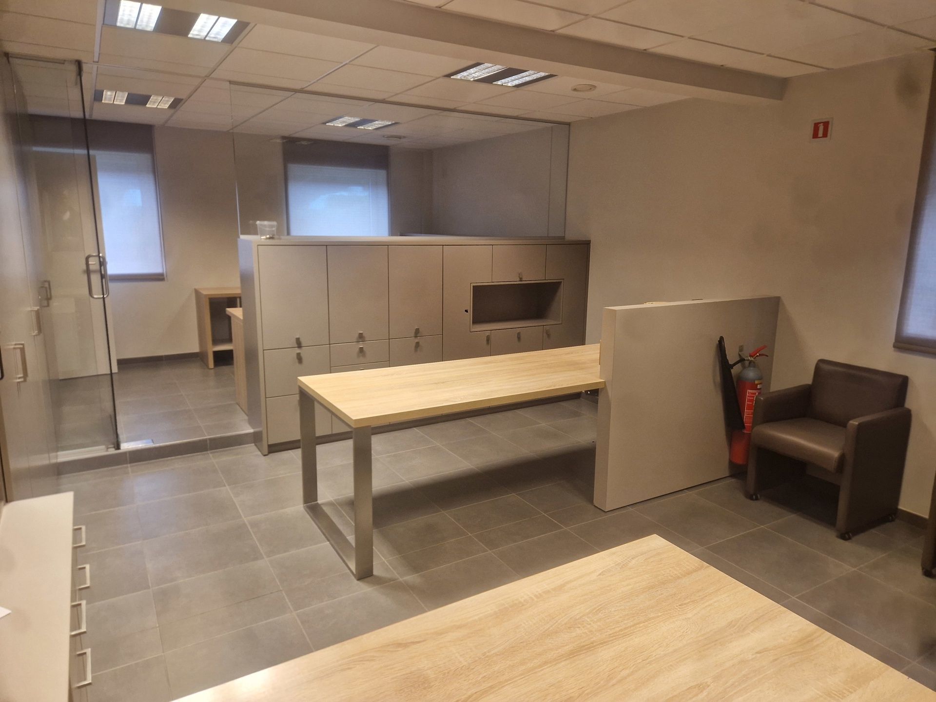 Magazijn met mezzanine te huur langs de Hinnenboomstraat 1c te Hoogstraten.  foto 7