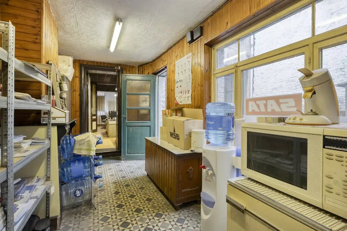 Opbrengsteigendom met renovatiepotentieel in Anderlecht foto 6