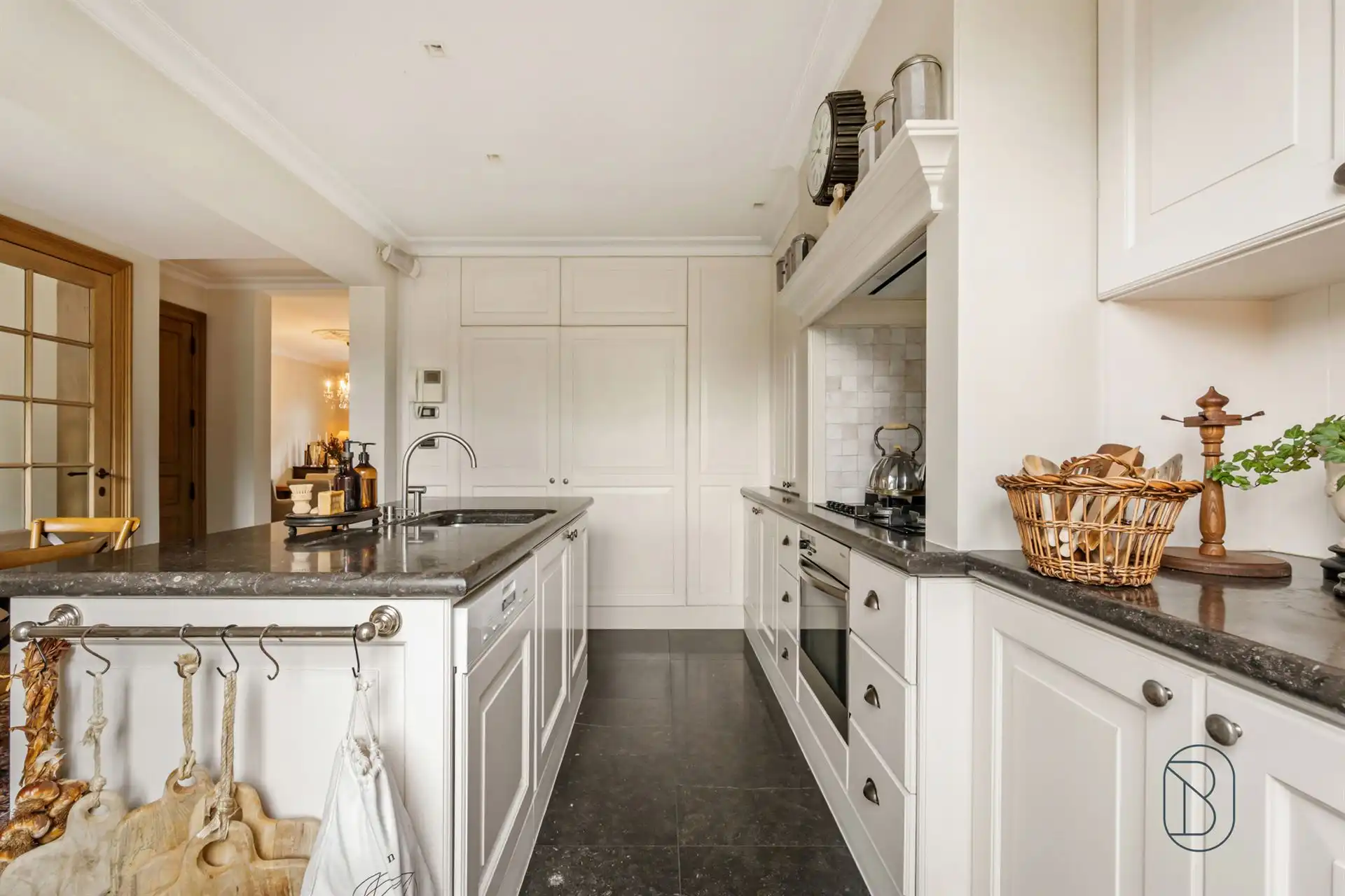 Centraal gelegen exclusieve herenwoning met unieke stadstuin foto 10