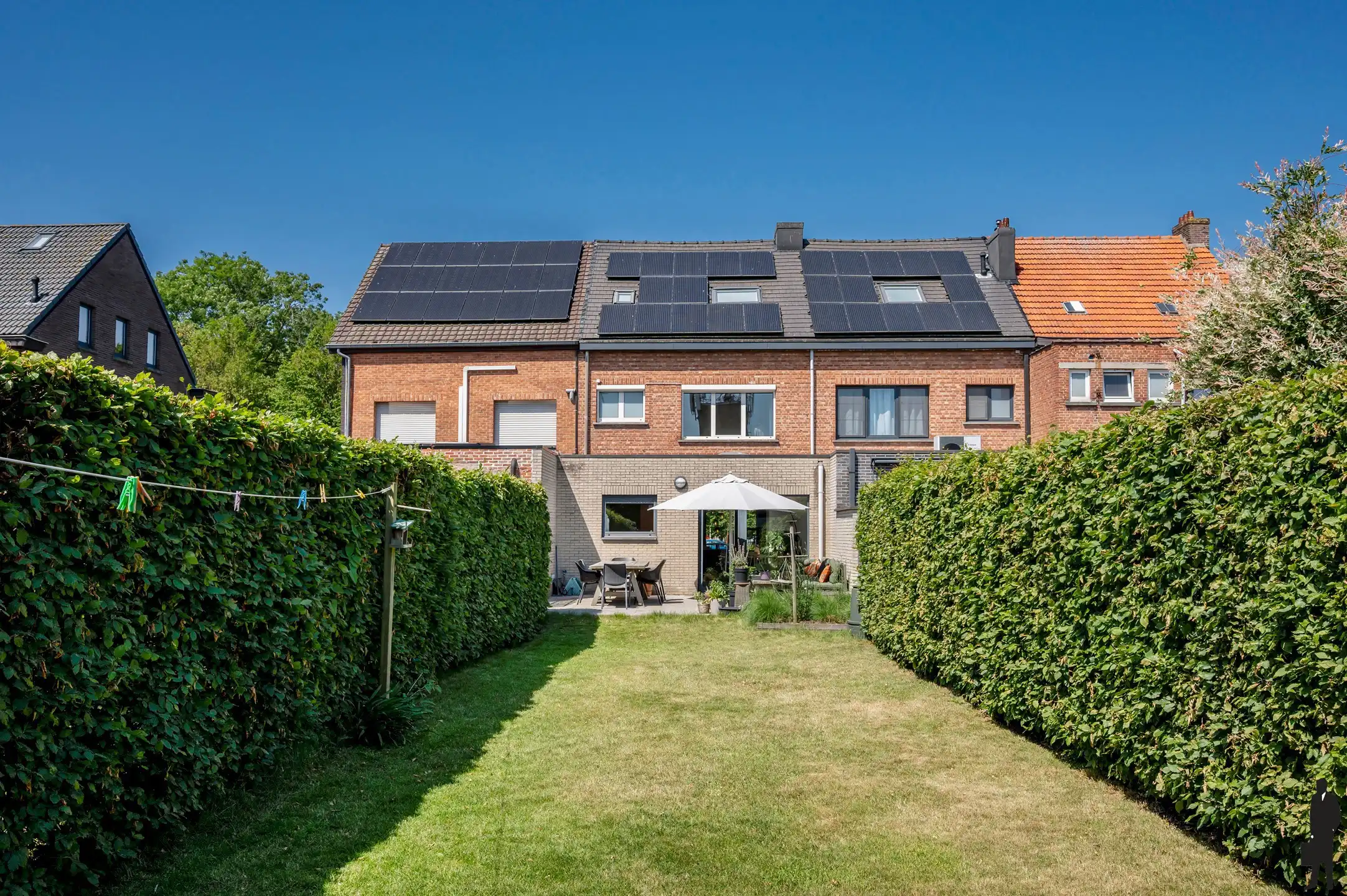 Fijne gezinswoning met 5 slaapkamers en een heerlijke tuin, in het centrum. foto 25