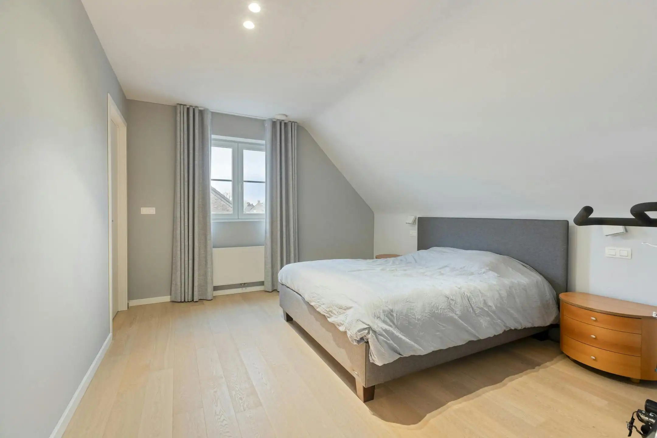 Recent, vrijstaand huis te koop in Turnhout grens Kasterlee foto 12