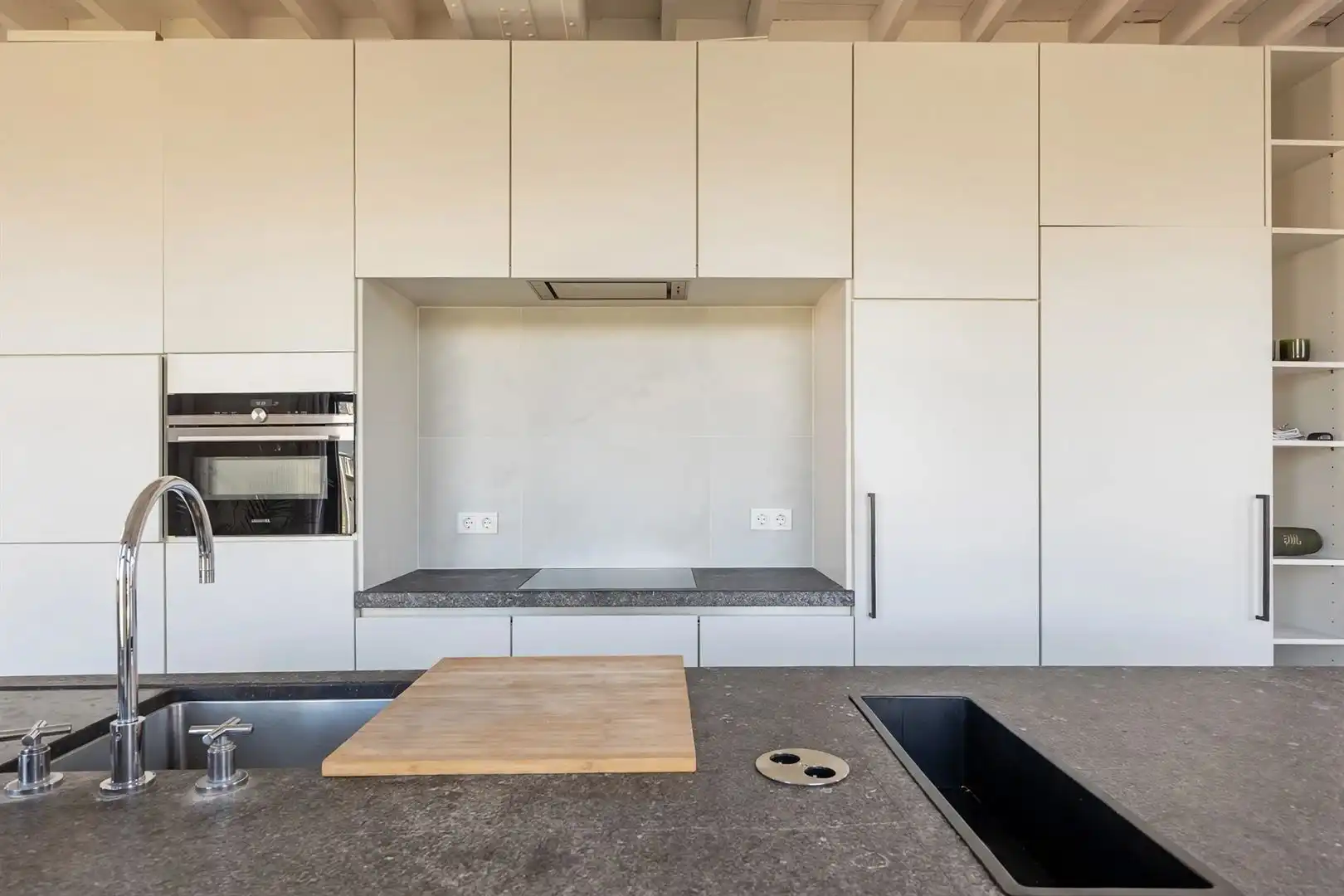 Architecturaal wonen met zicht over Antwerpen-Zuid foto 10