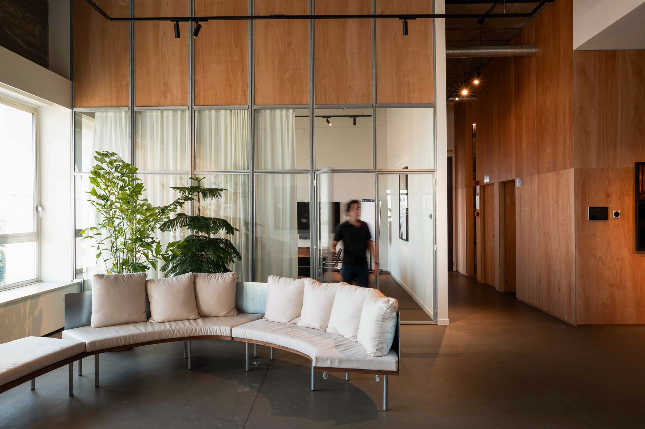 ANTWERPEN ZUID - EXCLUSIEf CO-WORKING KANTOOR  foto 2