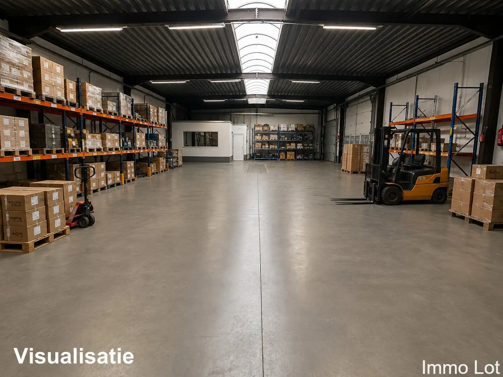 Ruim magazijn met kantoorruimte te huur foto {{pictureIndex}}