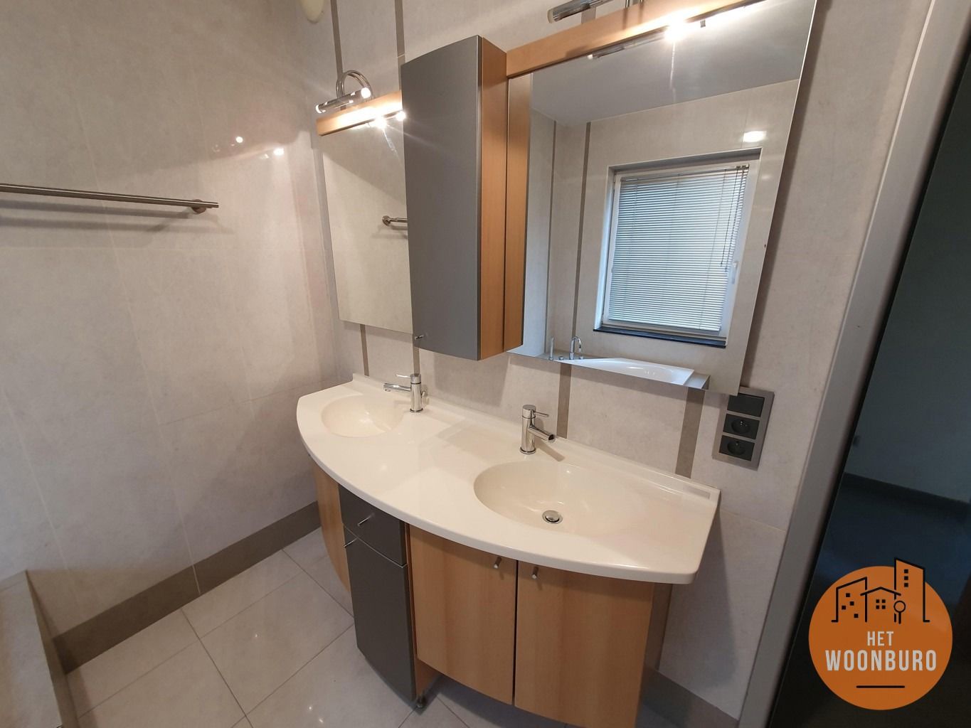 Appartement 4e Verd. rechts met garagebox foto 10