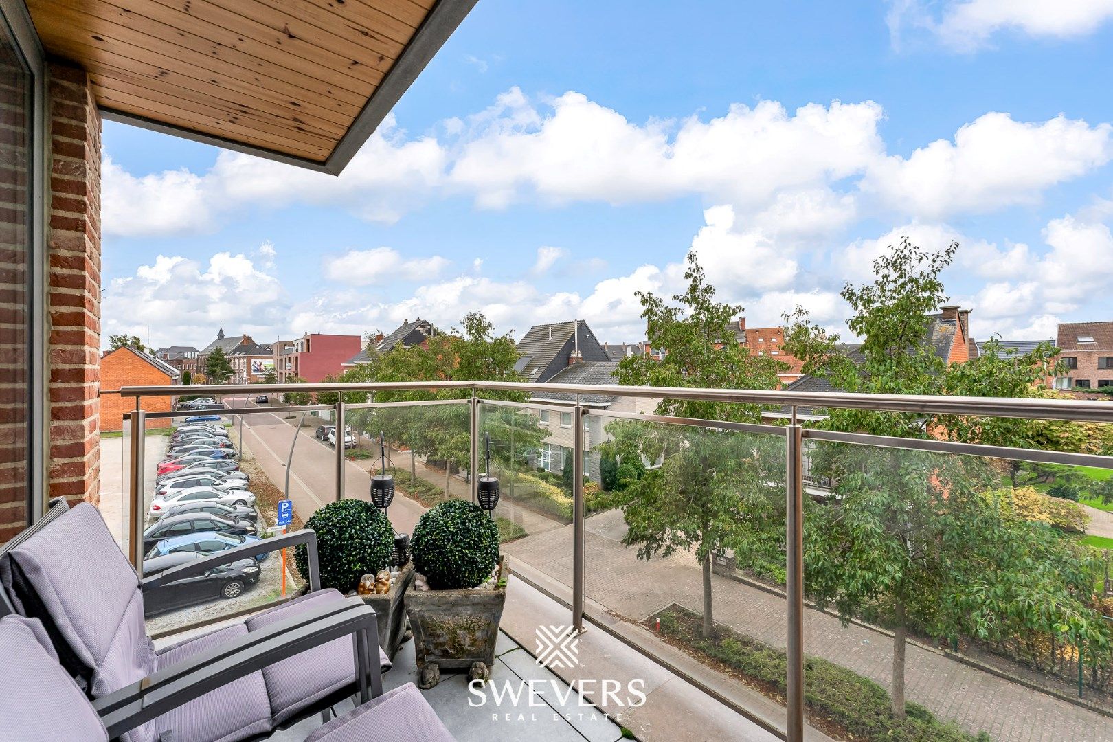 Instapklaar duplexappartement met terras in Diepenbeek foto 24