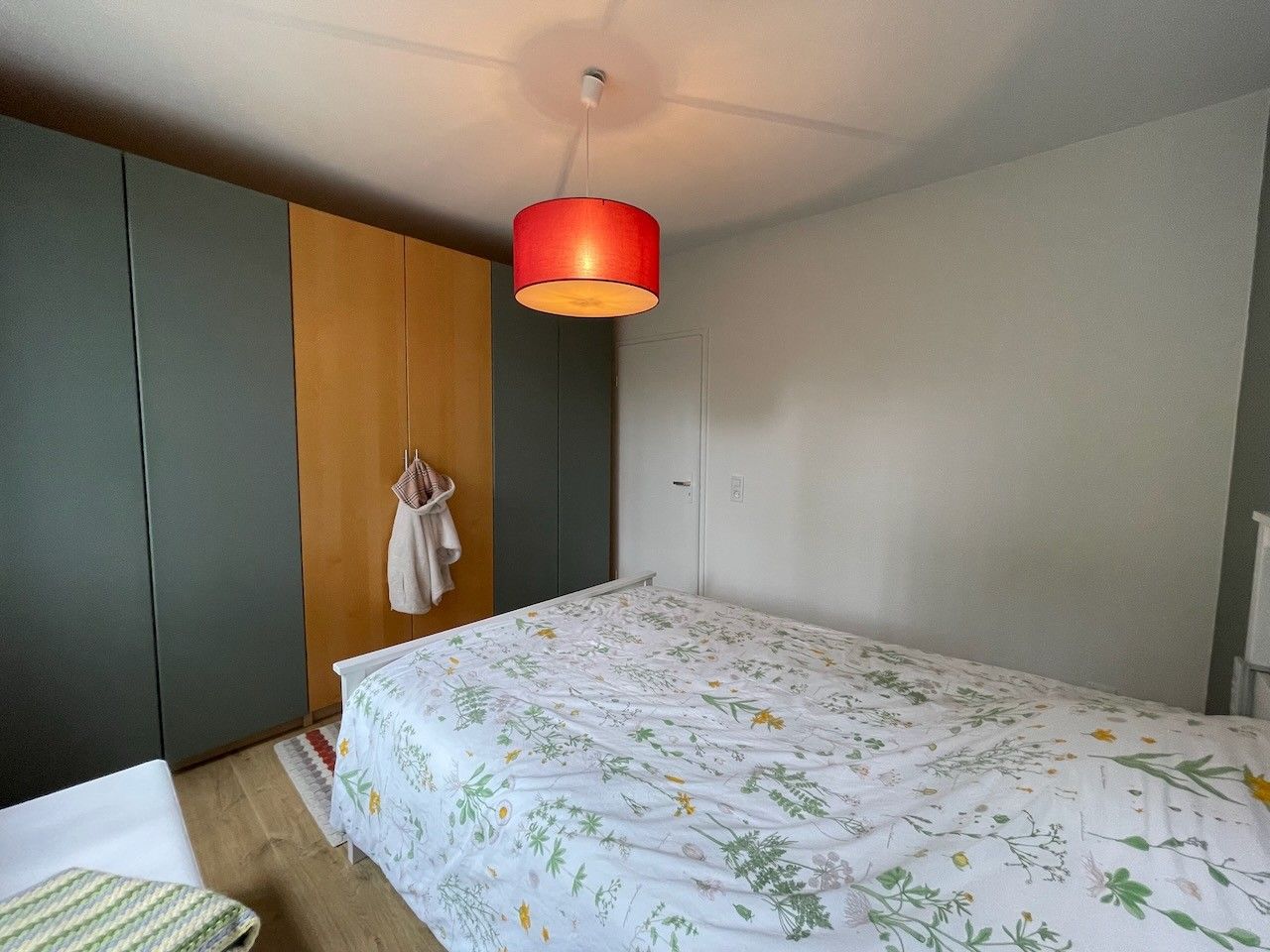 Genk, Weg naar As 119 bus 81: Instapklaar appartement met 3 slaapkamers, 2 terrassen (ZW & NW) in residentie Karekiet. foto 13