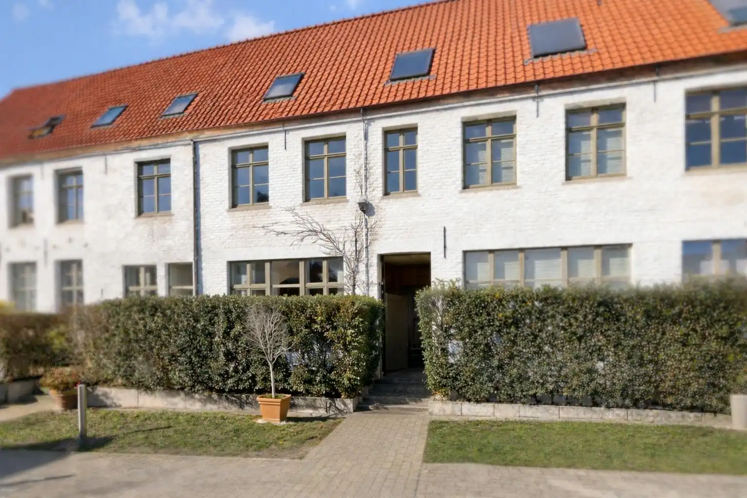 Instapklaar huis te koop met 3 slaapkamers, nabij Ezelpoort foto 2