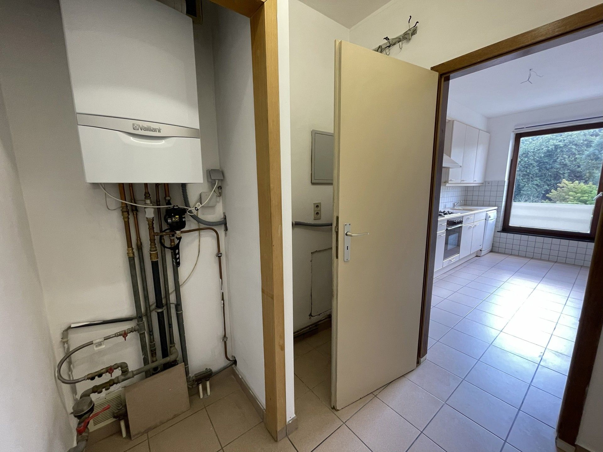 Charmant appartement met 2 slaapkamers en garage foto 9