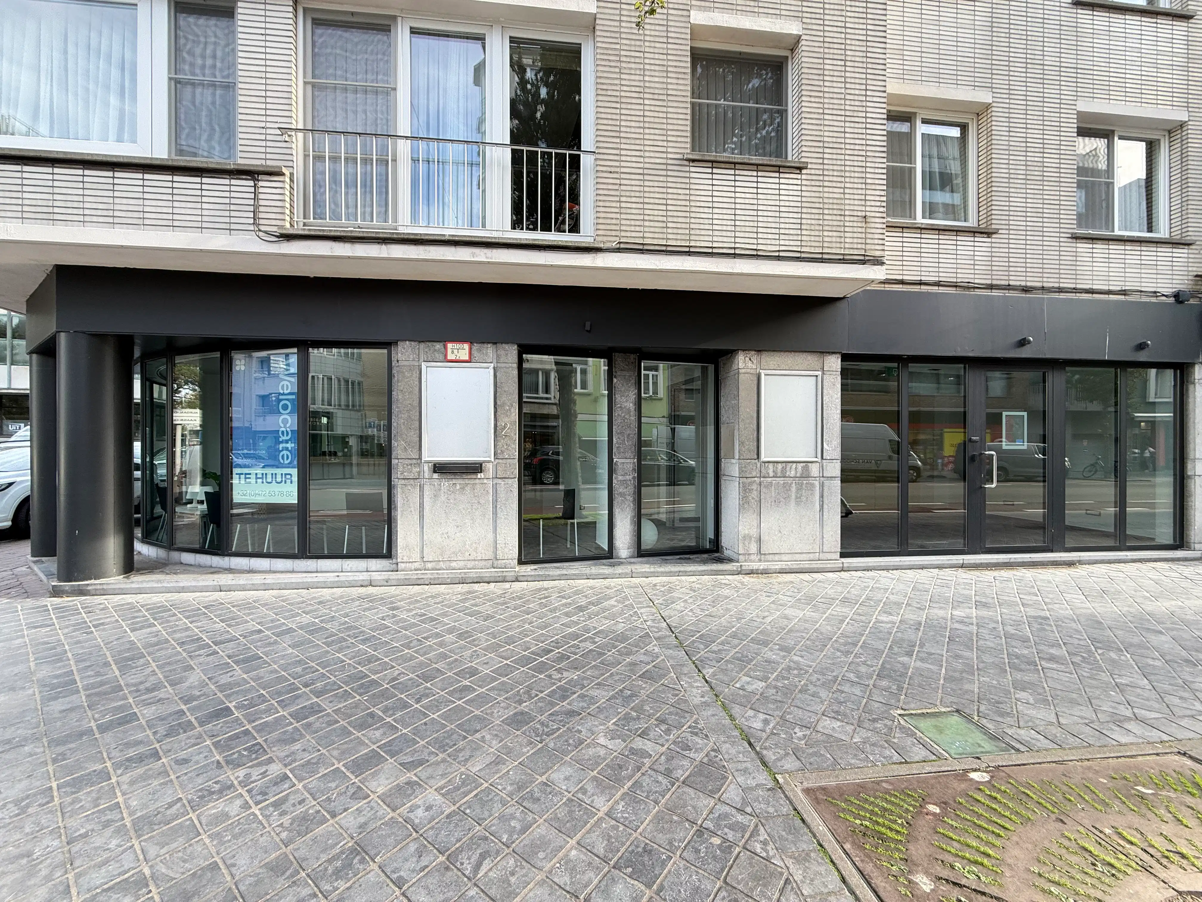 Ruim handelsgelijkvloers op hoekligging 330m² foto 21