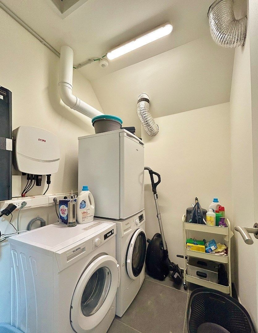 Volledig vernieuwd appartement met terras in Ieper centrum foto 12