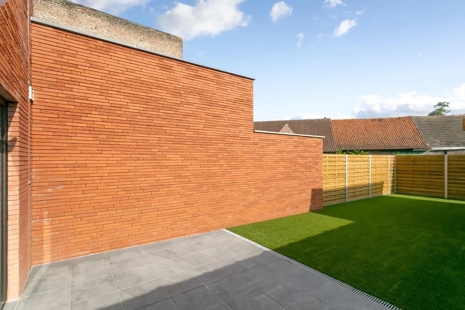 Nieuwbouwwoning met 4 slaapkamers en 2 badkamers! foto 7