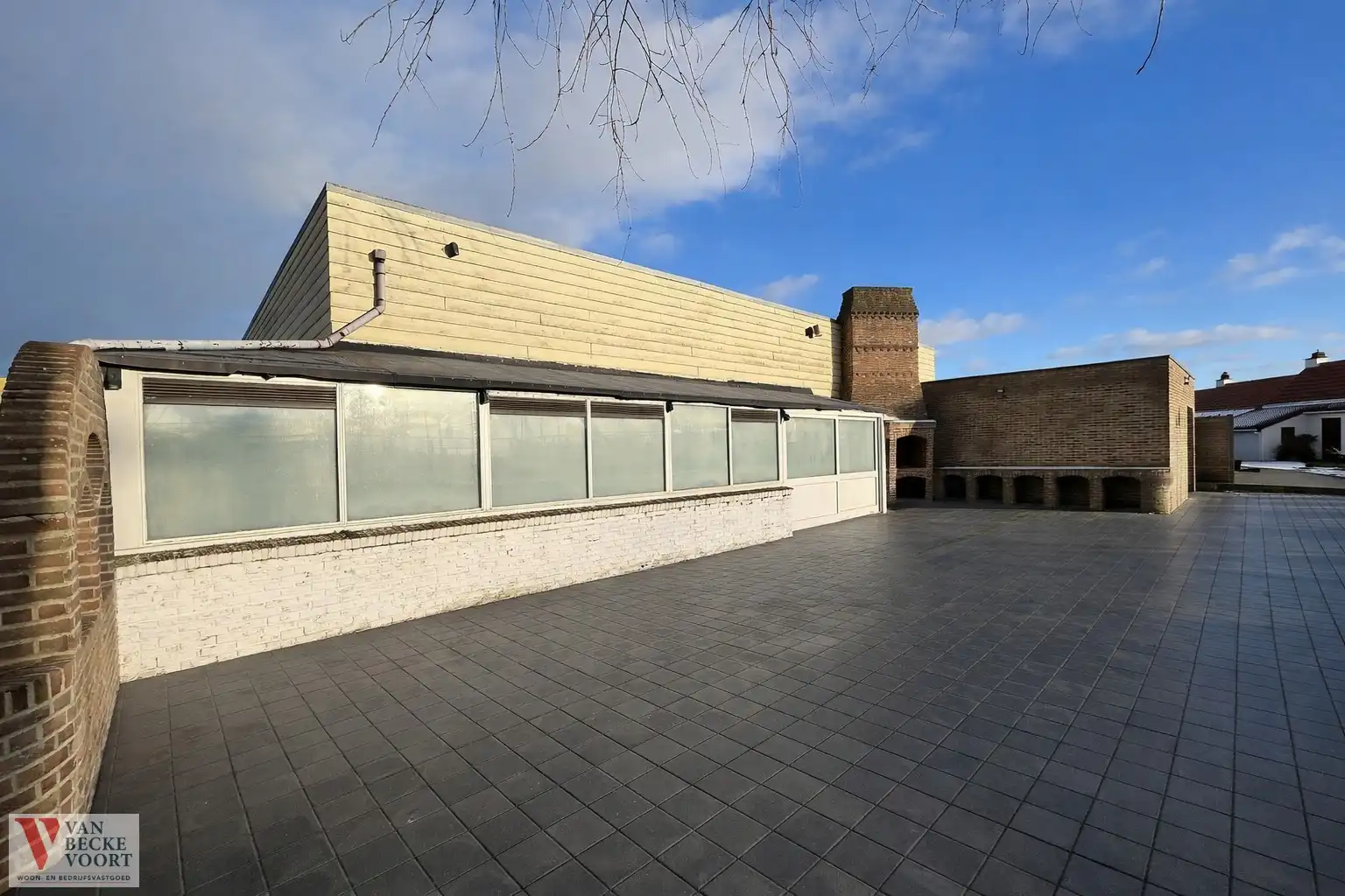 Veelzijdig horecaconcept met 3 padelterreinen, tuin en terrassen foto 5
