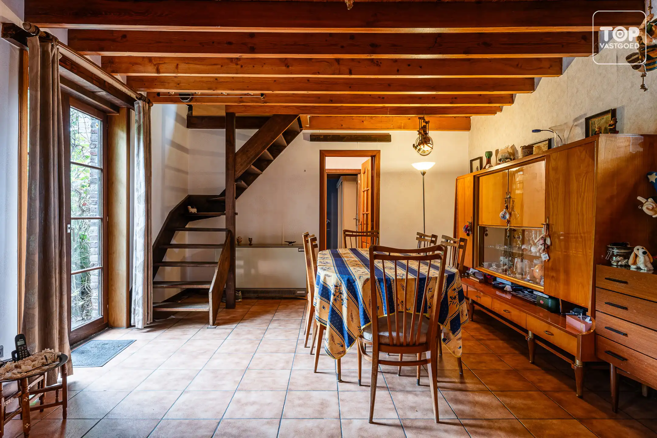 Karaktervolle hoevewoning met ruime groene tuin foto 3
