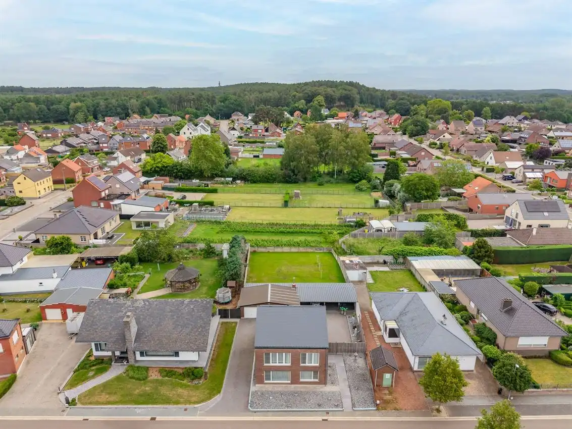 Charmante woning met grote tuin in het landelijke hart van Testelt foto 45
