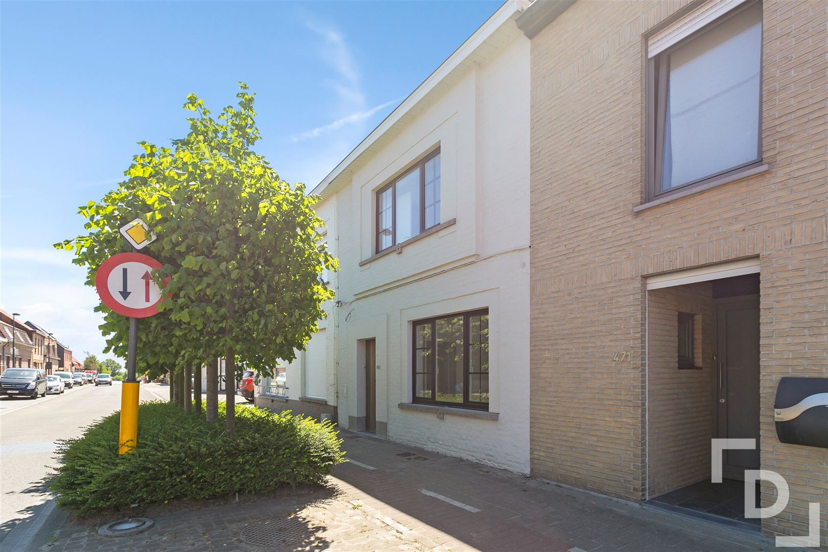 Instapklare rijwoning met uitgang achteraan foto {{pictureIndex}}