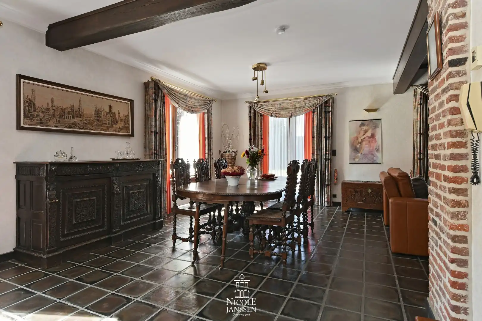 Ruime gezinswoning op een royaal perceel in een rustige omgeving  foto 6